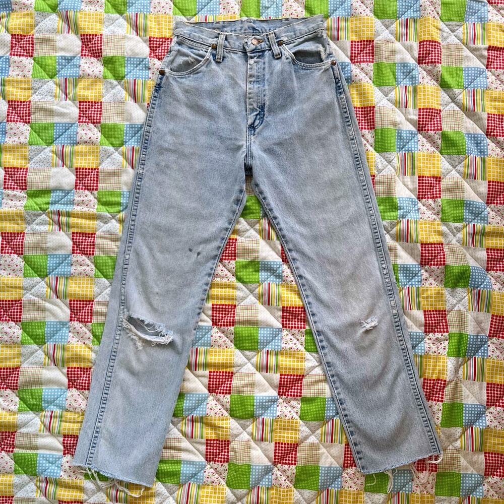 Vintage 80s /‎ 90s Wrangler High Rise Light Wash Denim Jeans // Size 24 XS
